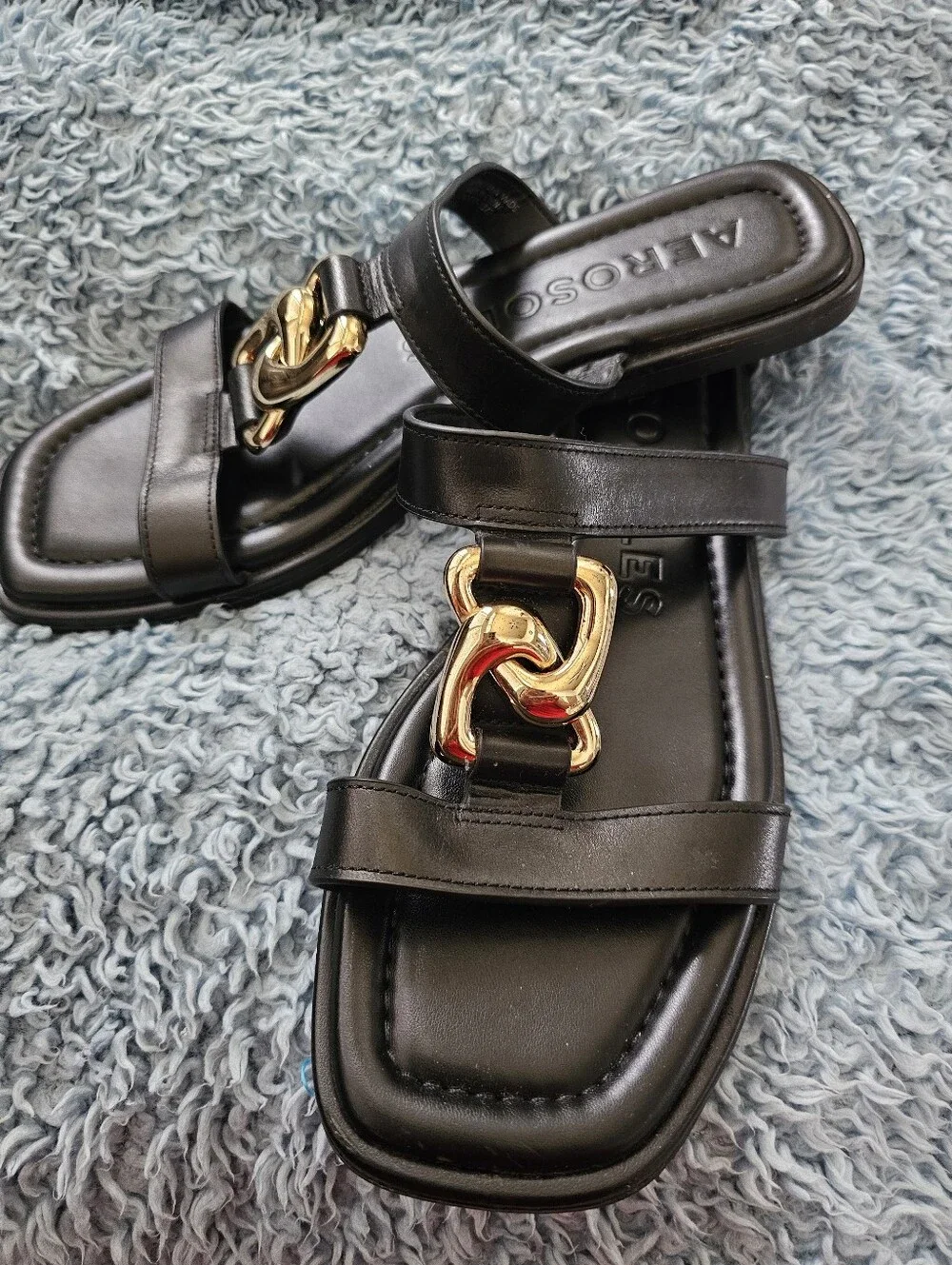 AEROSOLES Black Slide Sandals with Gold Chain Accent Sz 8